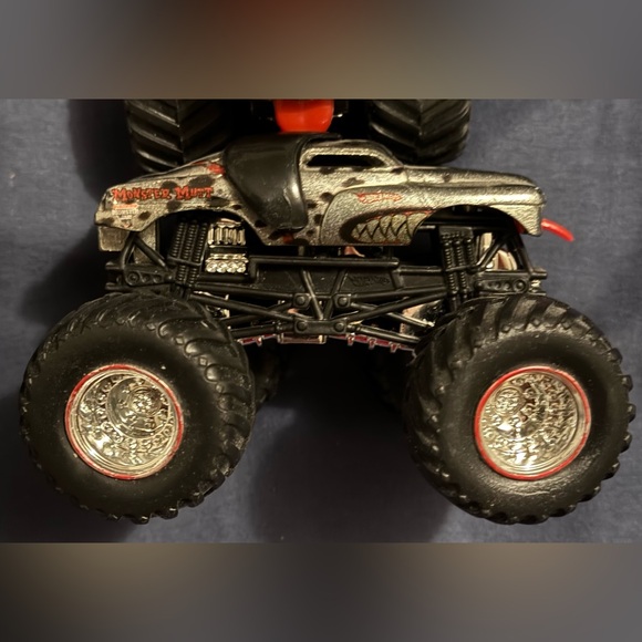 Hot Wheels Monster Jam Monster Trucks Lot Of 10 Grave Digger Monster Mutt TMNT - Picture 10 of 15